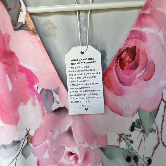 Floral short sleeve, long dress. Brand new! - Picture 2 of 4